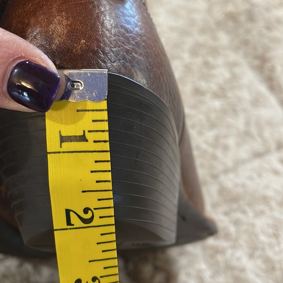 Ariat cowboy boots size 8.5 - Picture 8 of 9